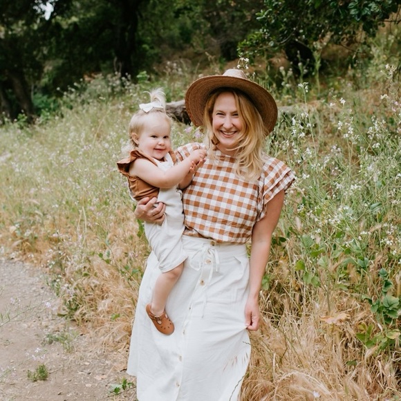 Meet your Posher, Lindsay - Picture 1 of 9